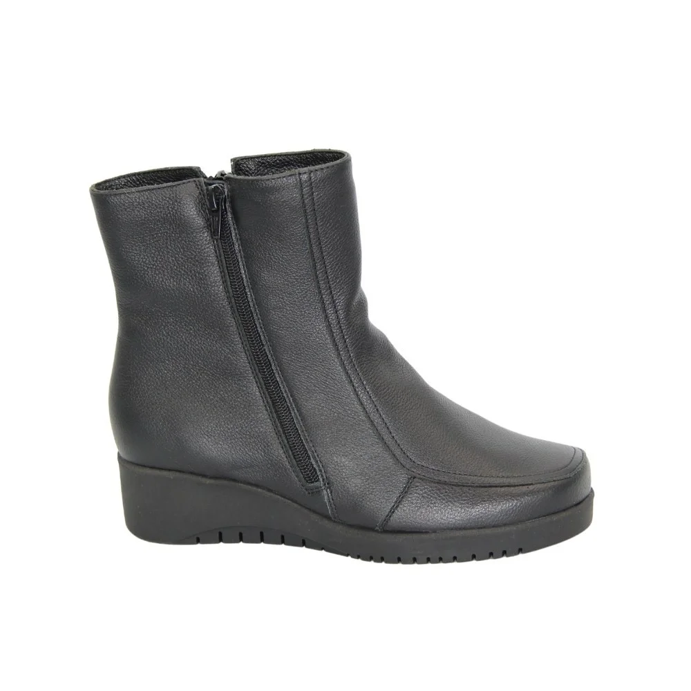 Women's black boots Wasak (Poland) model 4553