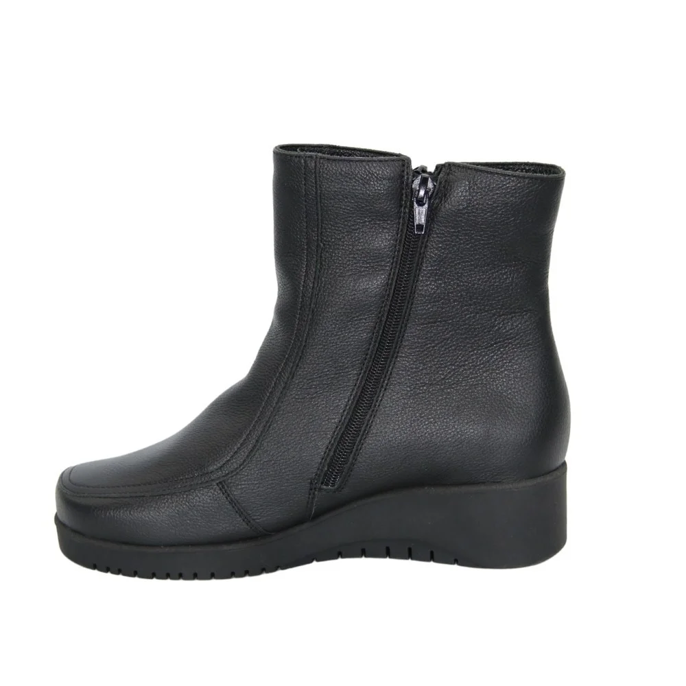 Women's black boots Wasak (Poland) model 4553