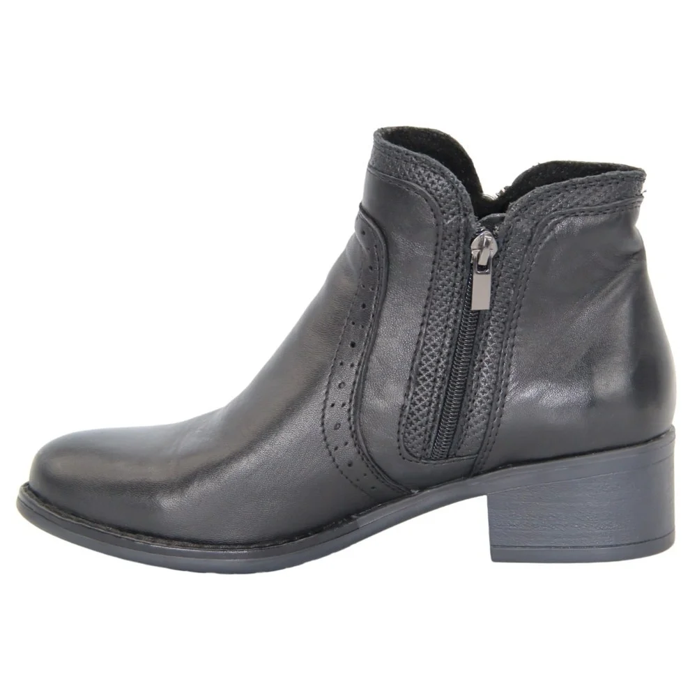 Women's black boots Lesta (Poland) model 4614