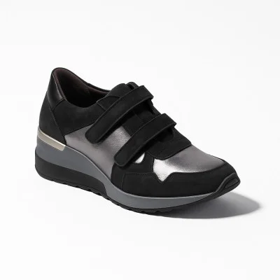 Women's black leather sneakers Steizer 4648 on a wedge made of genuine leather from a Polish manufacturer