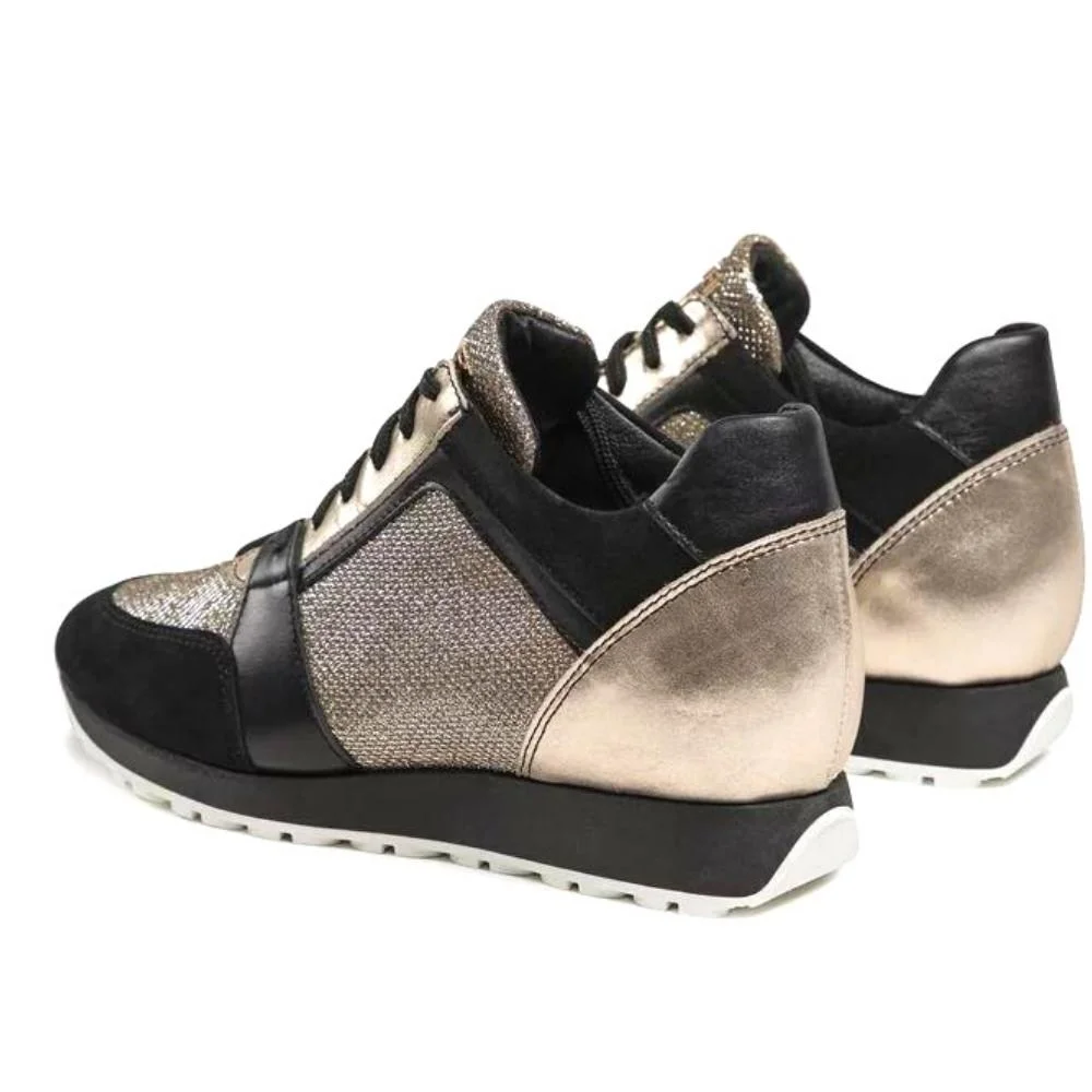 Кросівки жіночі чорні з золотом SIMEN 2808A модель 4723