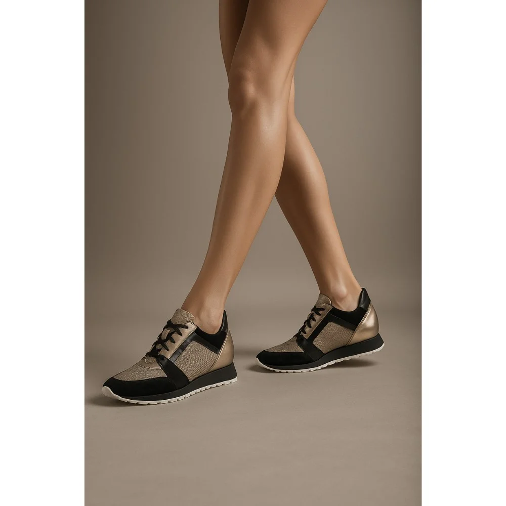 Кросівки жіночі чорні з золотом SIMEN 2808A модель 4723