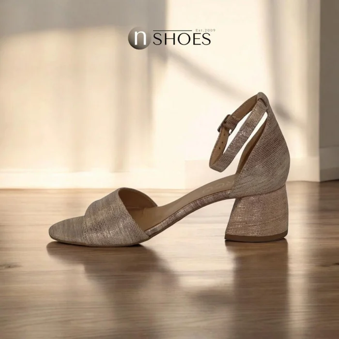 Women’s Beige Leather Heeled Sandals Marco model 4728