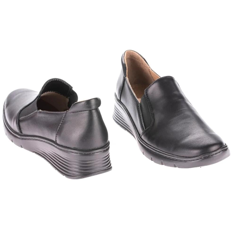 Women's black shoes Wasak (Poland) model 4758