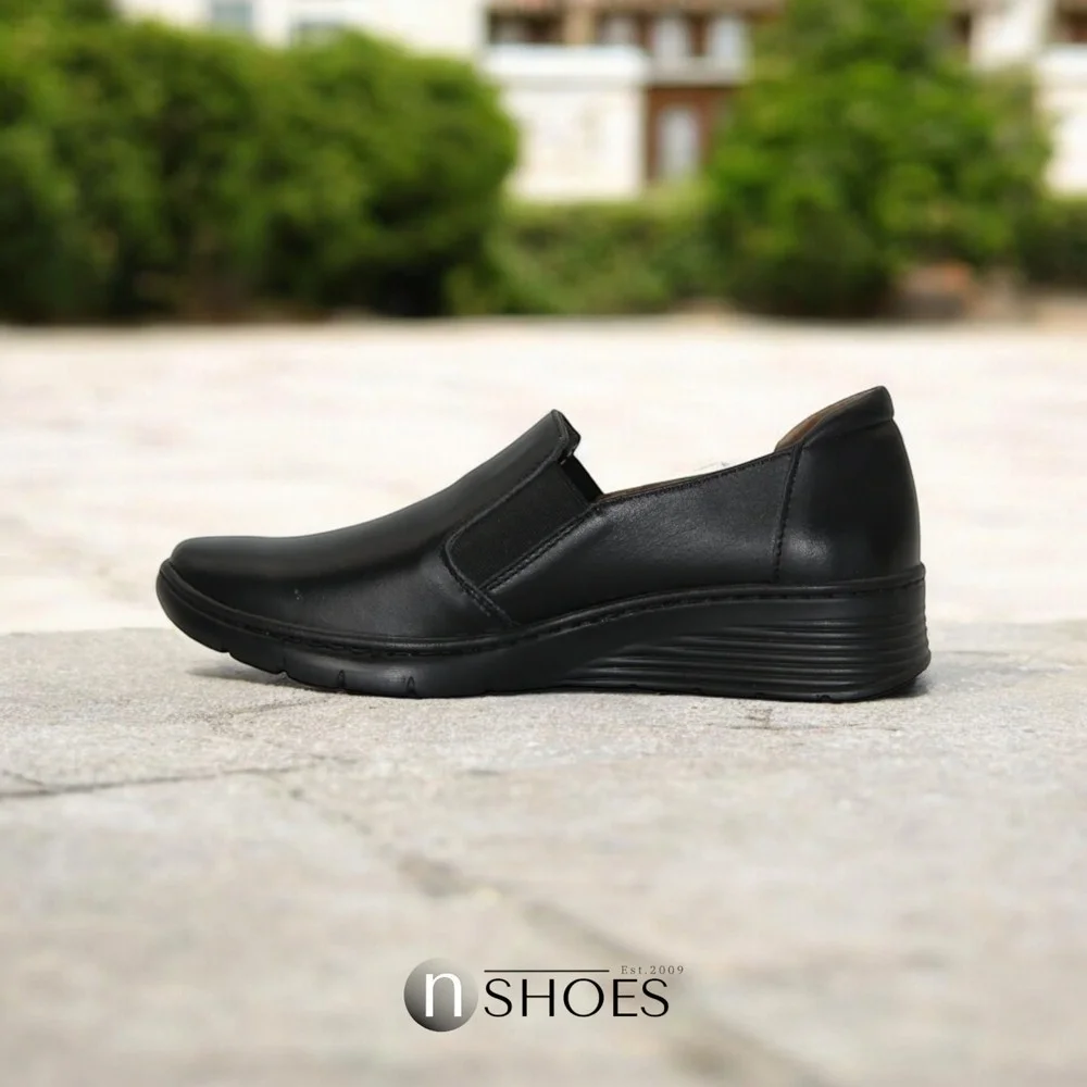Women's black shoes Wasak (Poland) model 4758