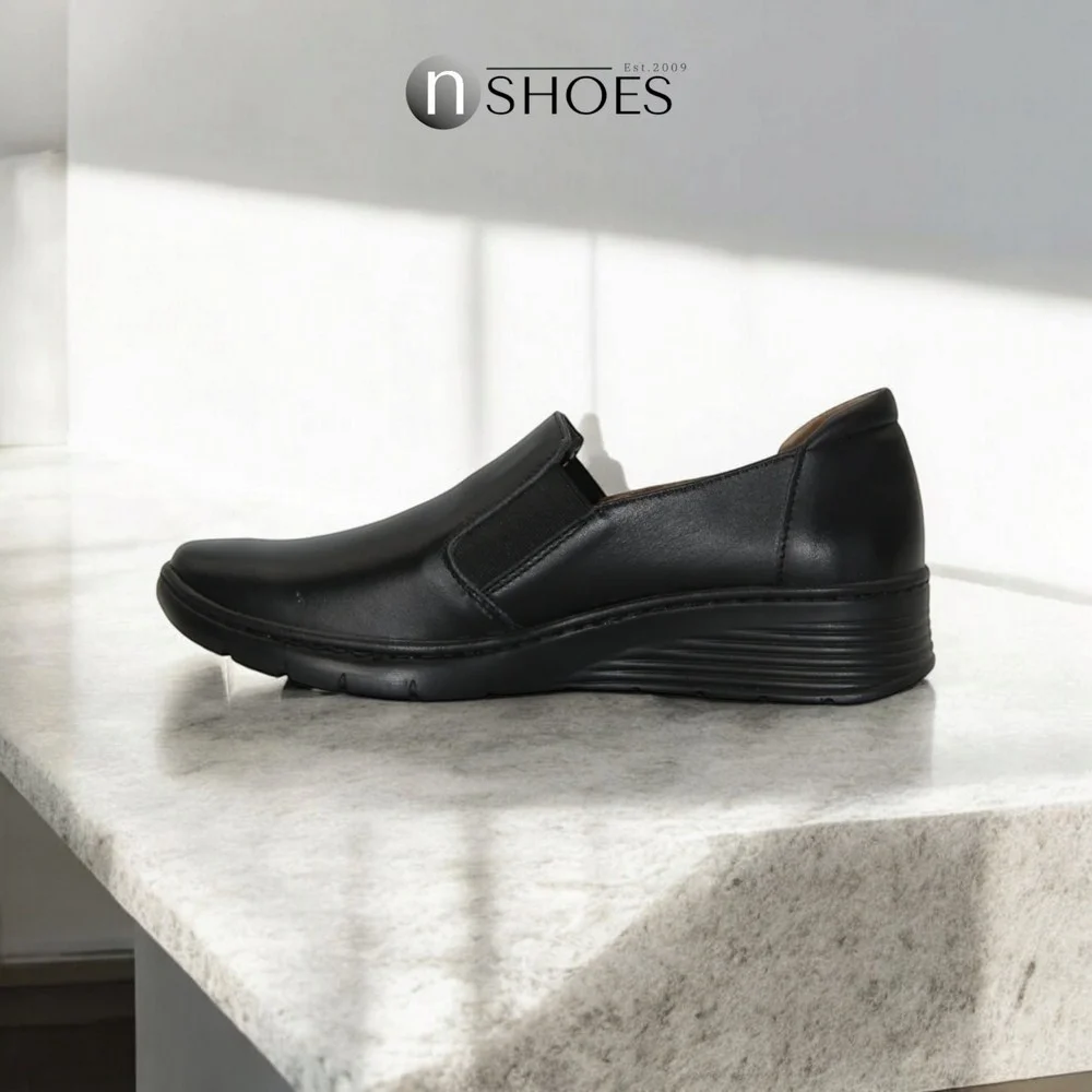 Women's black shoes Wasak (Poland) model 4758