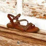 Buy women’s brown leather sandals Fereski 1037-506-fox-s07 with low heel