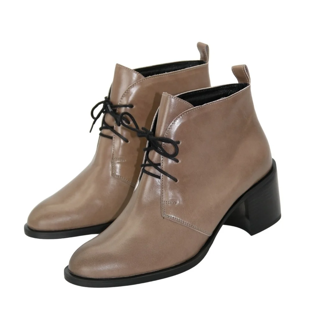 Жіночі бежеві черевики Solo Femme 24722-03-m32-000-50-00 5144