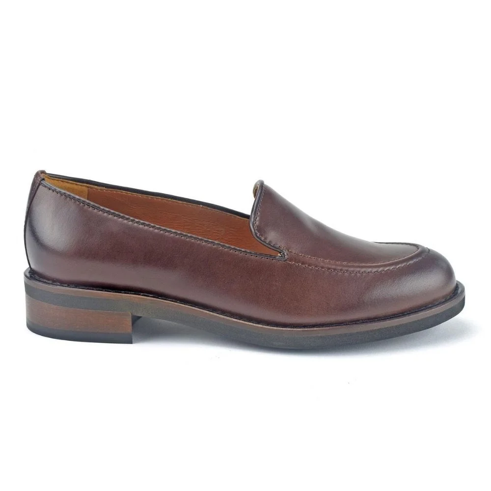Women's brown loafers Solo Femme (Poland) model 5148