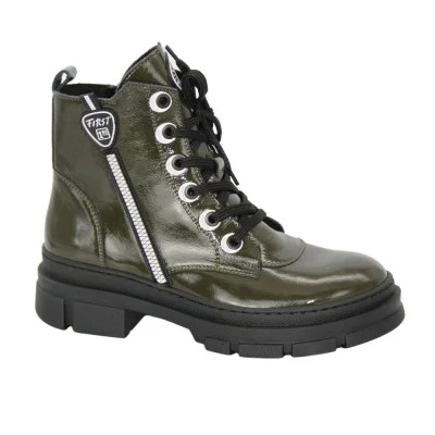 Women's fashionable demi-season patent leather boots Nessi Poland 21108 Czarny 711 5173 khaki color made of genuine leather size 37 with a discount from the Polish brand