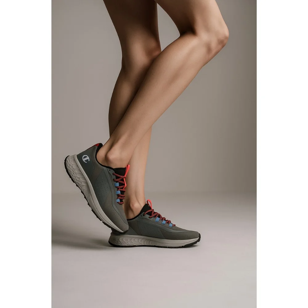 Женские серые кроссовки Champion Street trek S11508-CHA-ES007