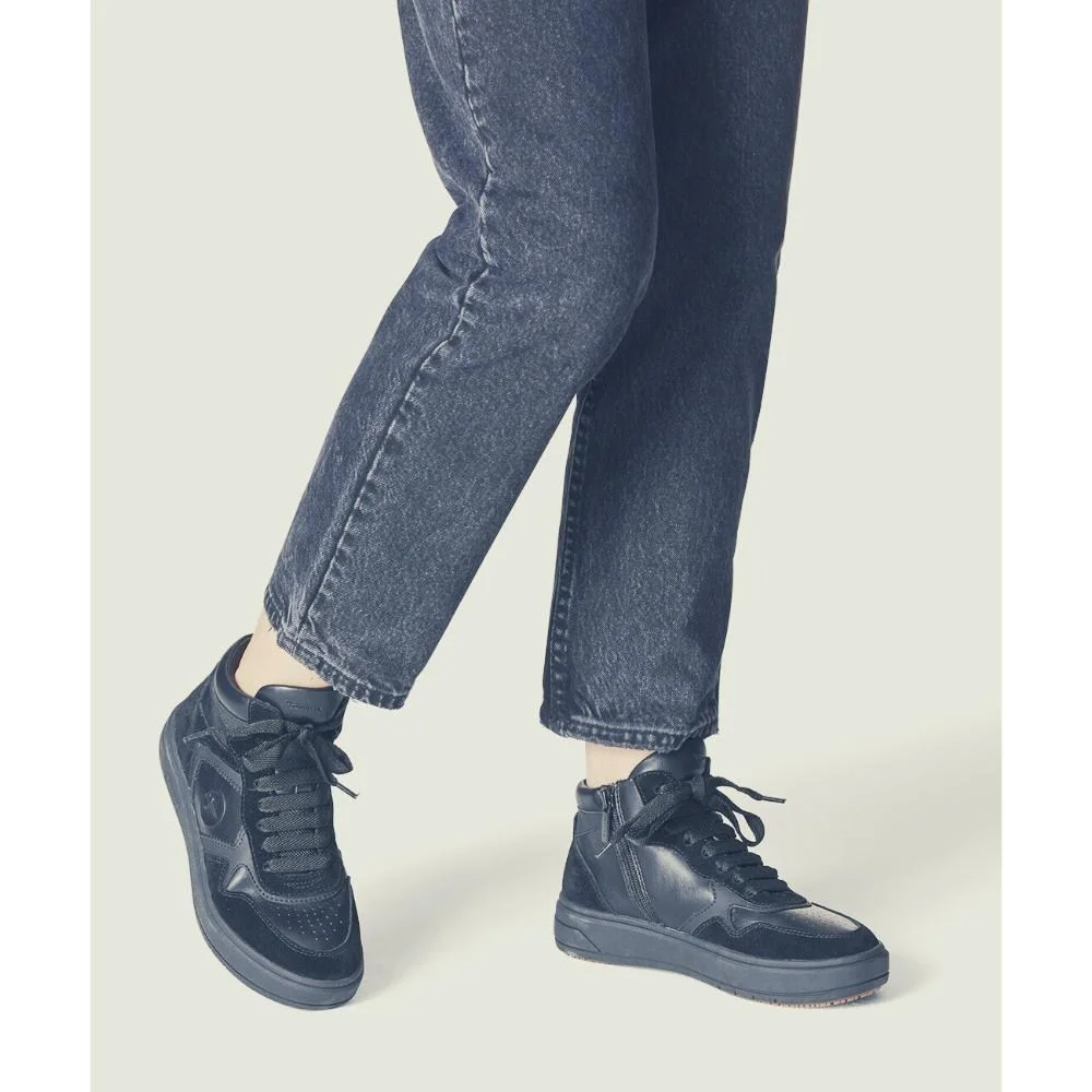 Women's demi-season sneakers TAMARIS (Germany) model 5356