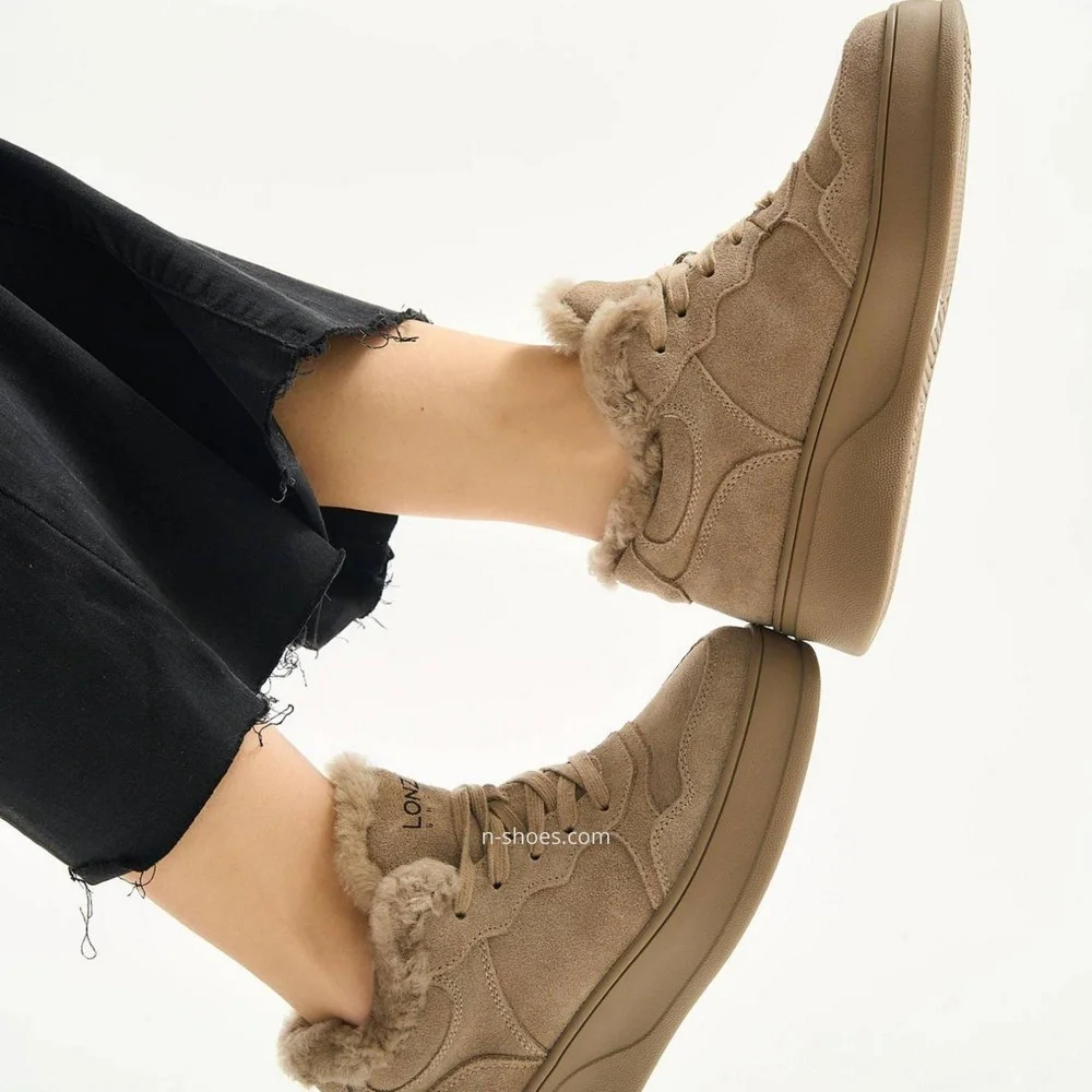 Женские зимние ботинки Lonza модель 5477