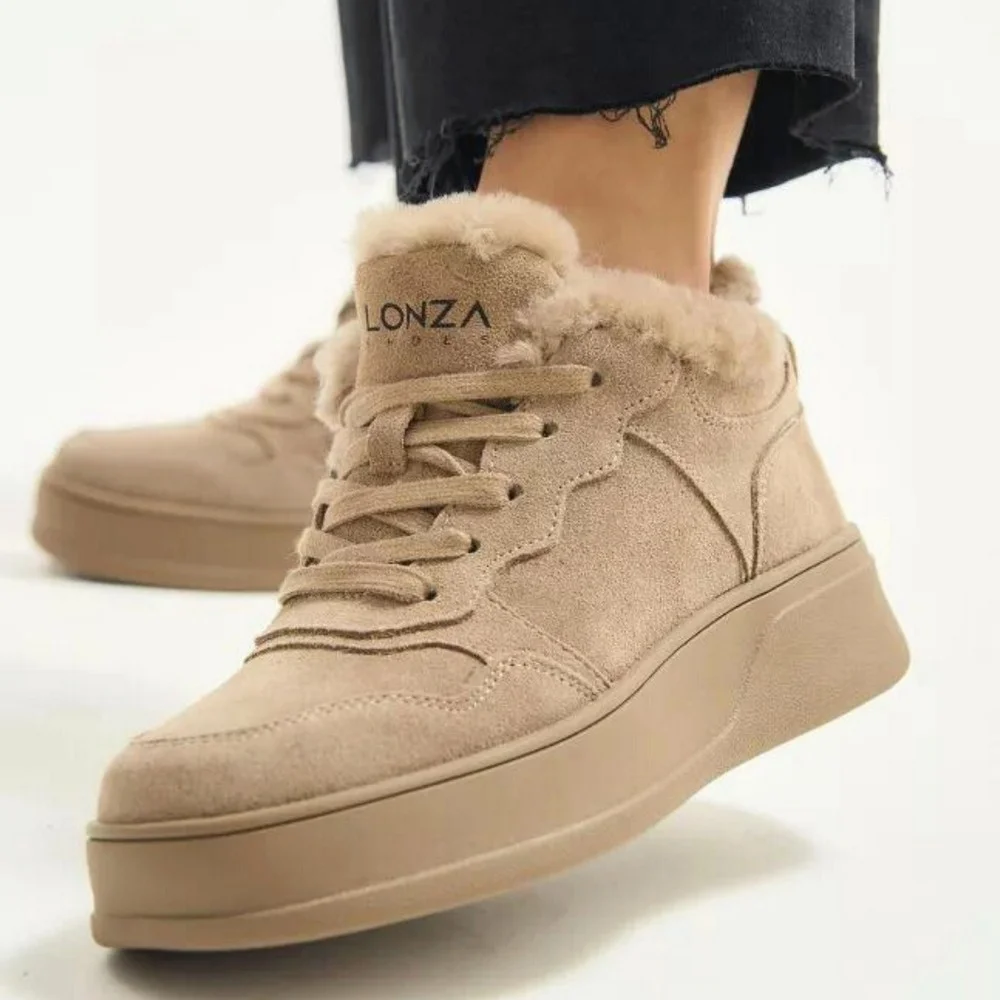 Женские зимние ботинки Lonza модель 5477