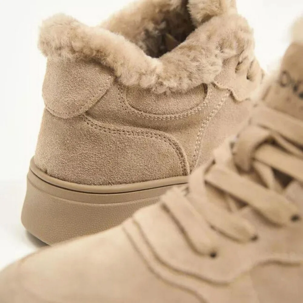 Женские зимние ботинки Lonza модель 5477