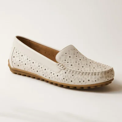 Women's white leather moccasins with perforation Lasocki EST-AMRITA-02 White 5579 made of genuine leather Women's white leather moccasins with perforation Lasocki EST-AMRITA-02 White 5579 made of genuine leather