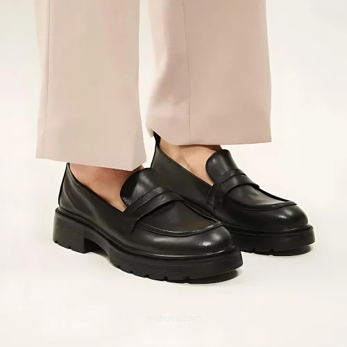 Жіночі туфлі лофери чорні шкіряні Lonza 192248 184028 lt-k006-1 black 5606