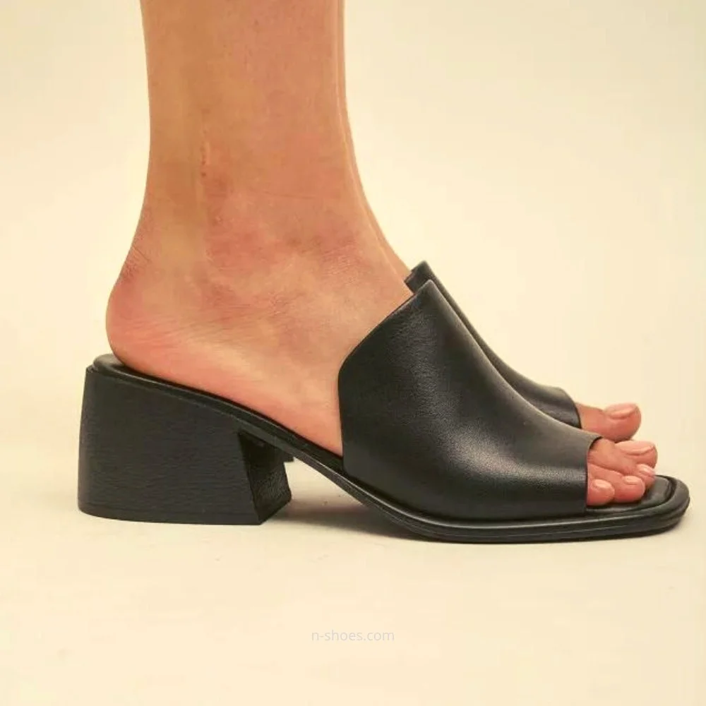 Жіночі шкіряні сабо на підборах Fabio Monelli модель 5614