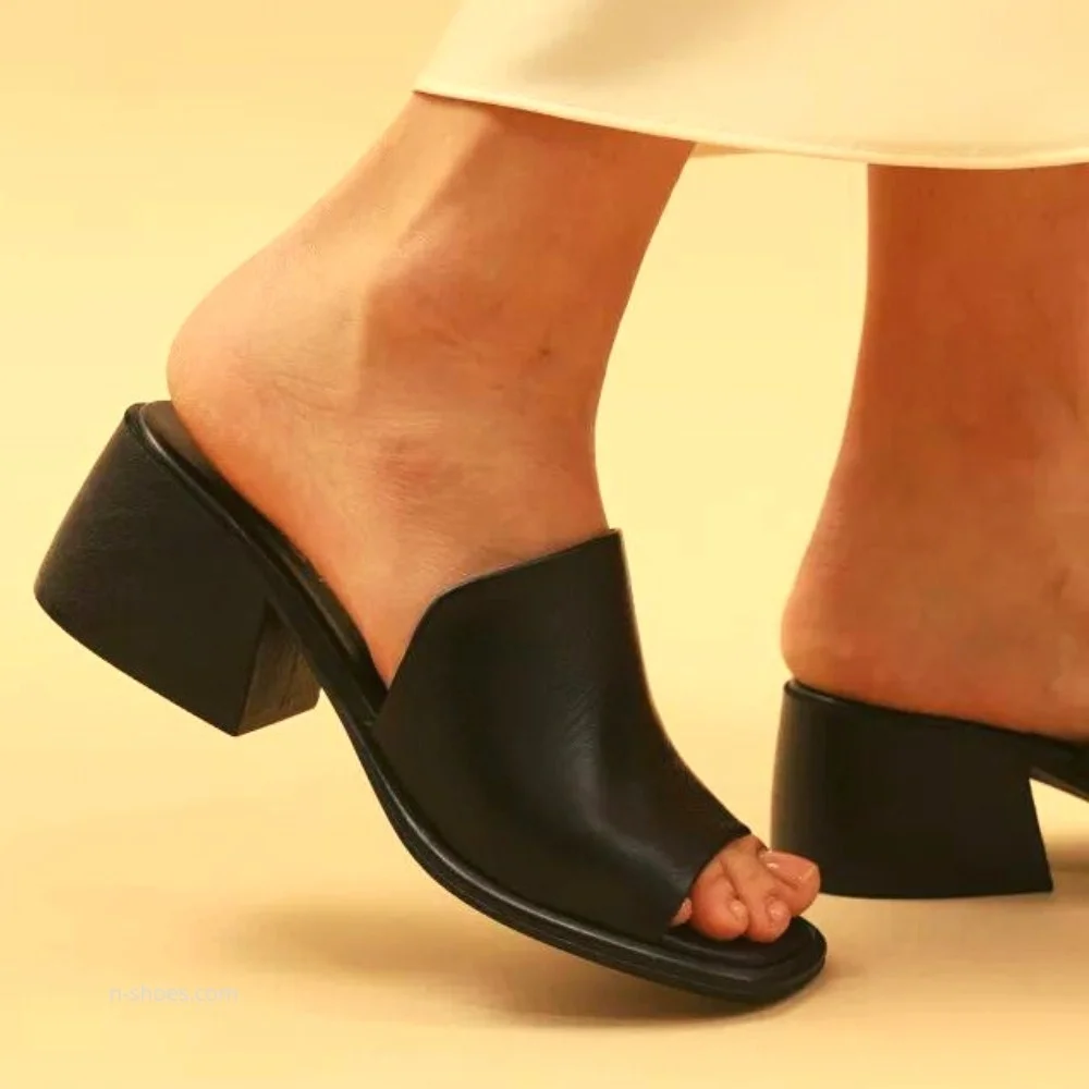 Жіночі шкіряні сабо на підборах Fabio Monelli модель 5614