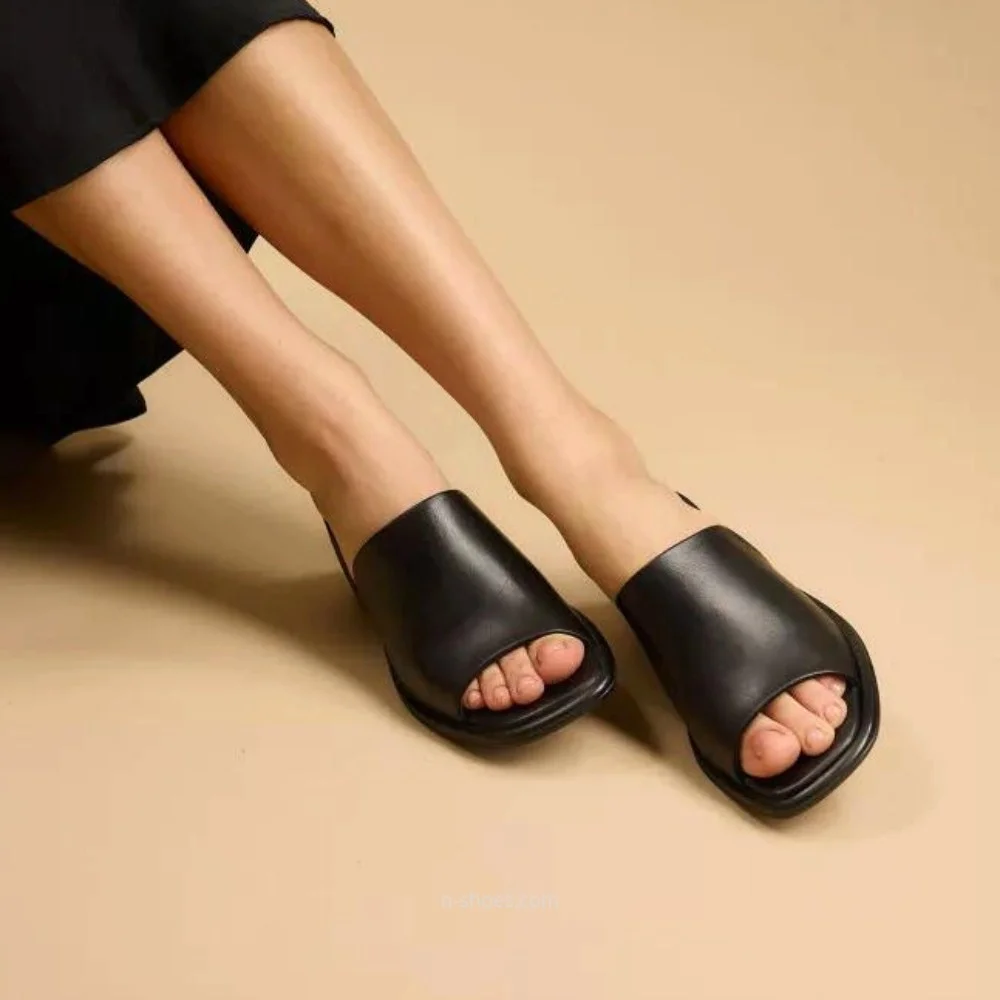 Жіночі шкіряні сабо на підборах Fabio Monelli модель 5614