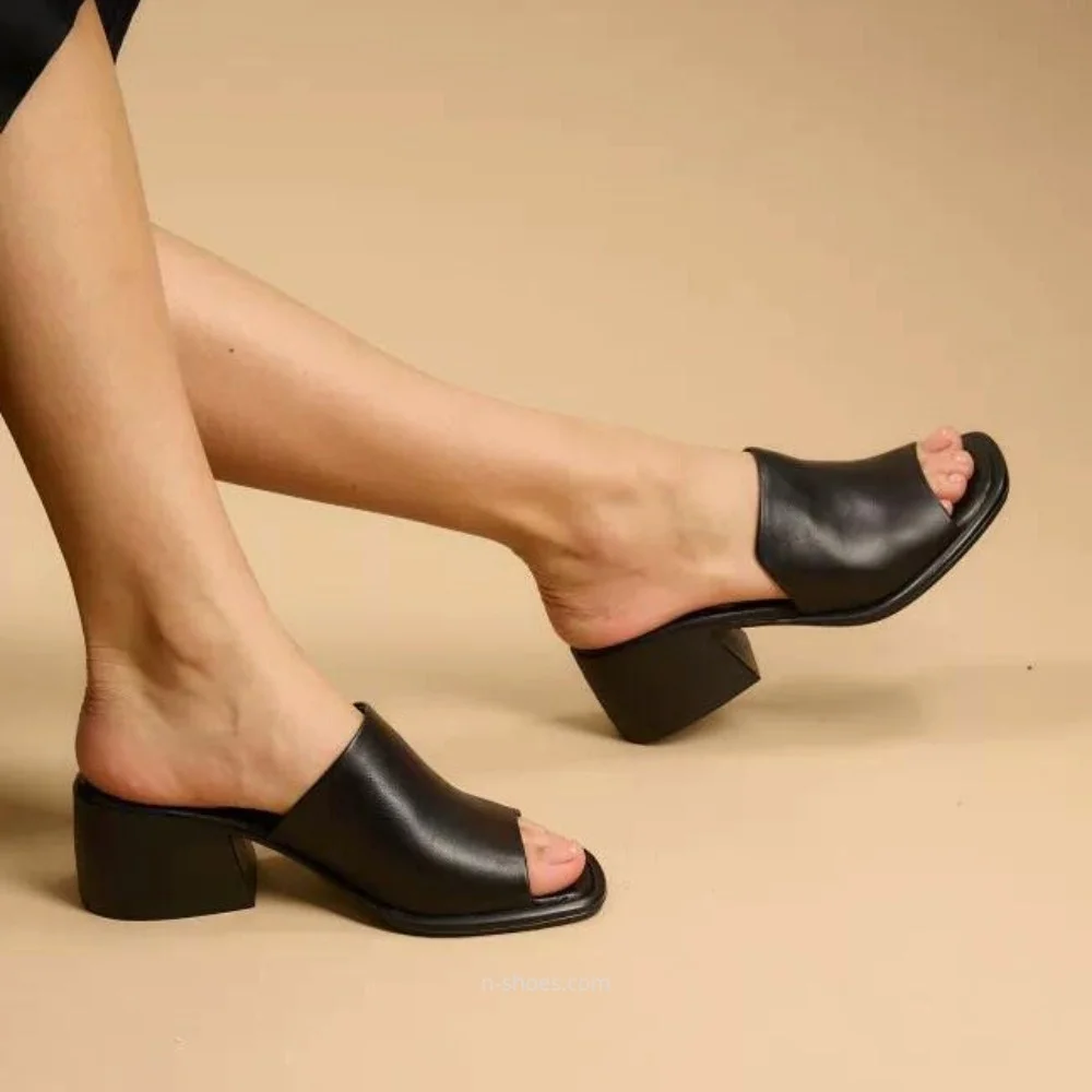 Жіночі шкіряні сабо на підборах Fabio Monelli модель 5614