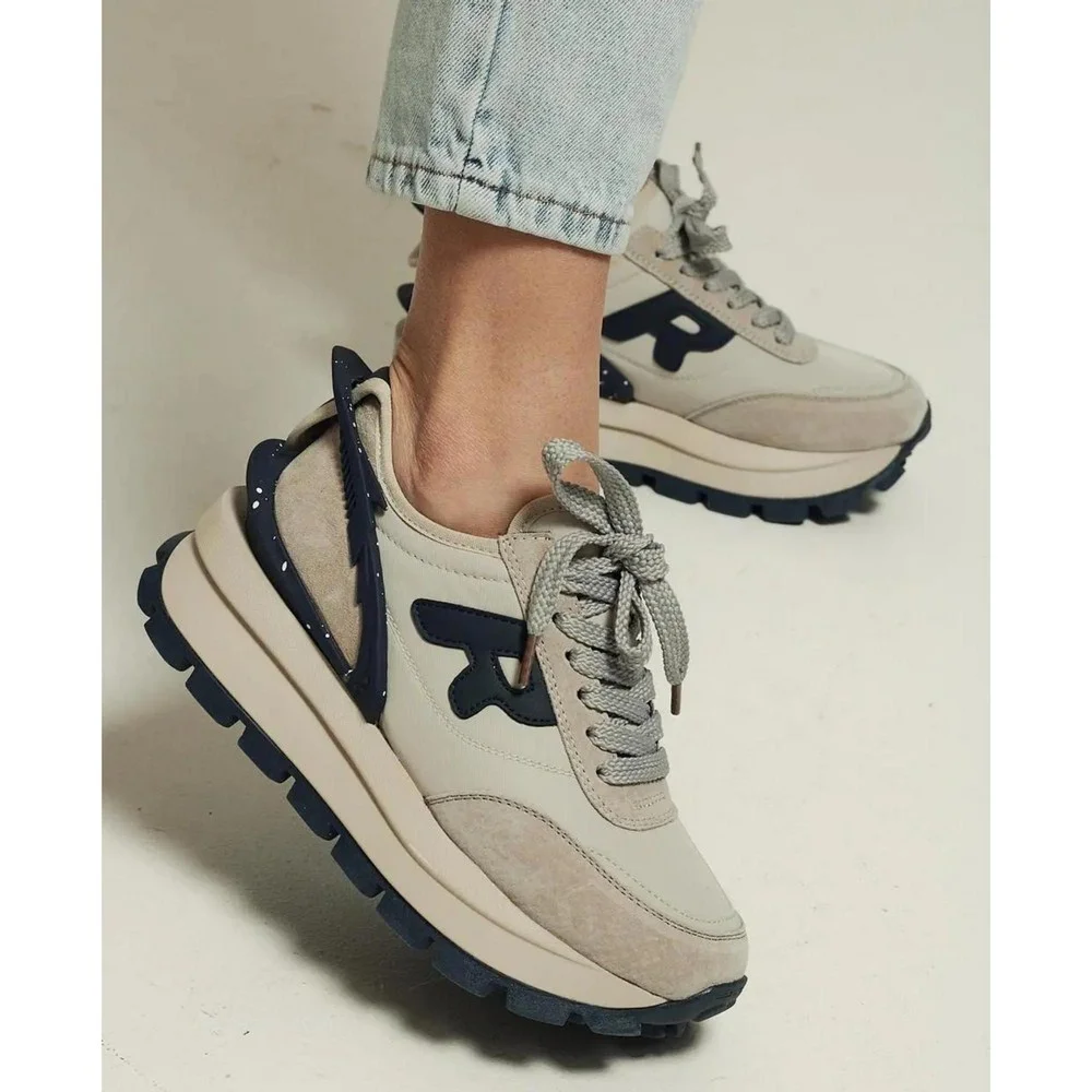 Жіночі демісезонні шкіряні кросівки Lonza 185846 a09-23111 grey