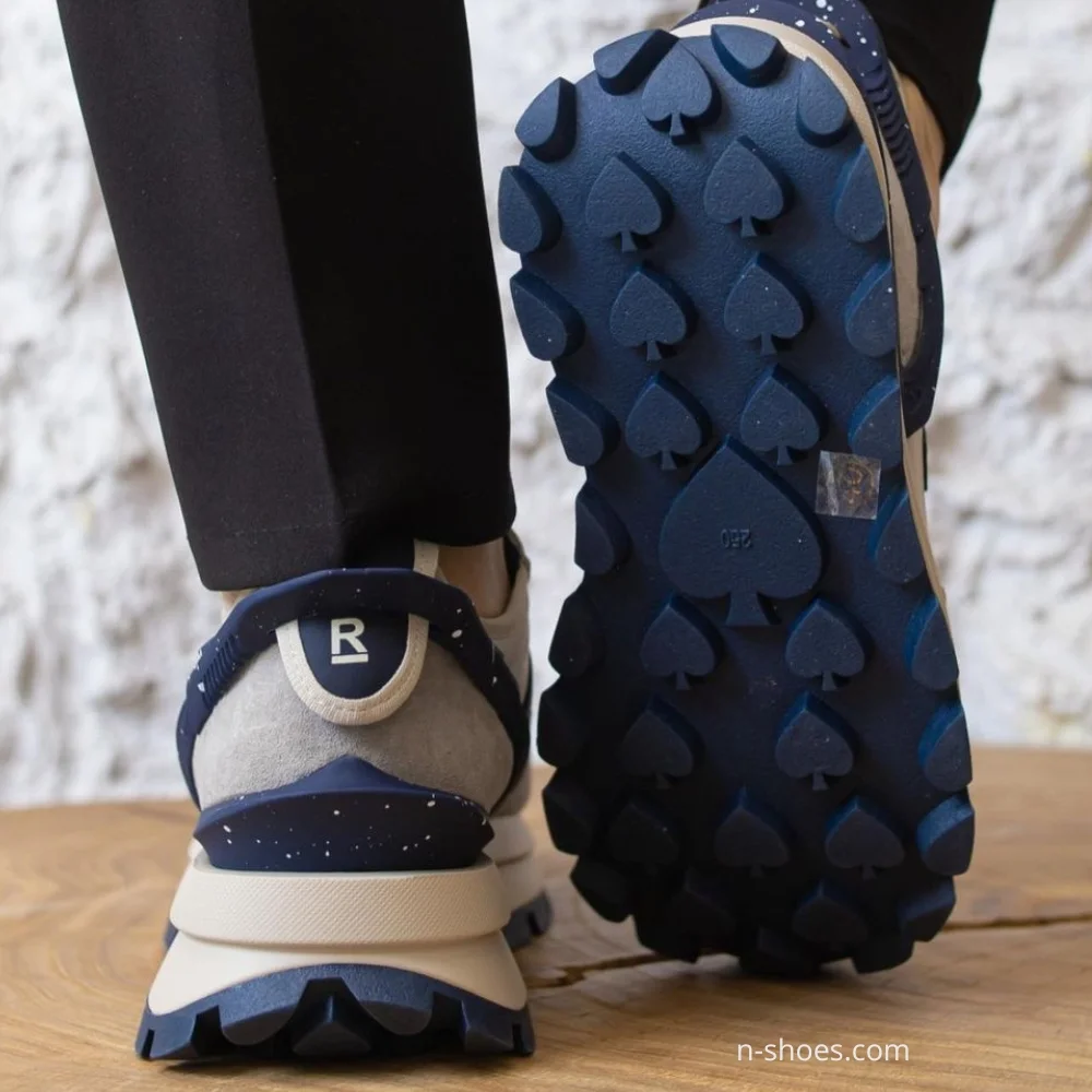 Жіночі демісезонні шкіряні кросівки Lonza 185846 a09-23111 grey