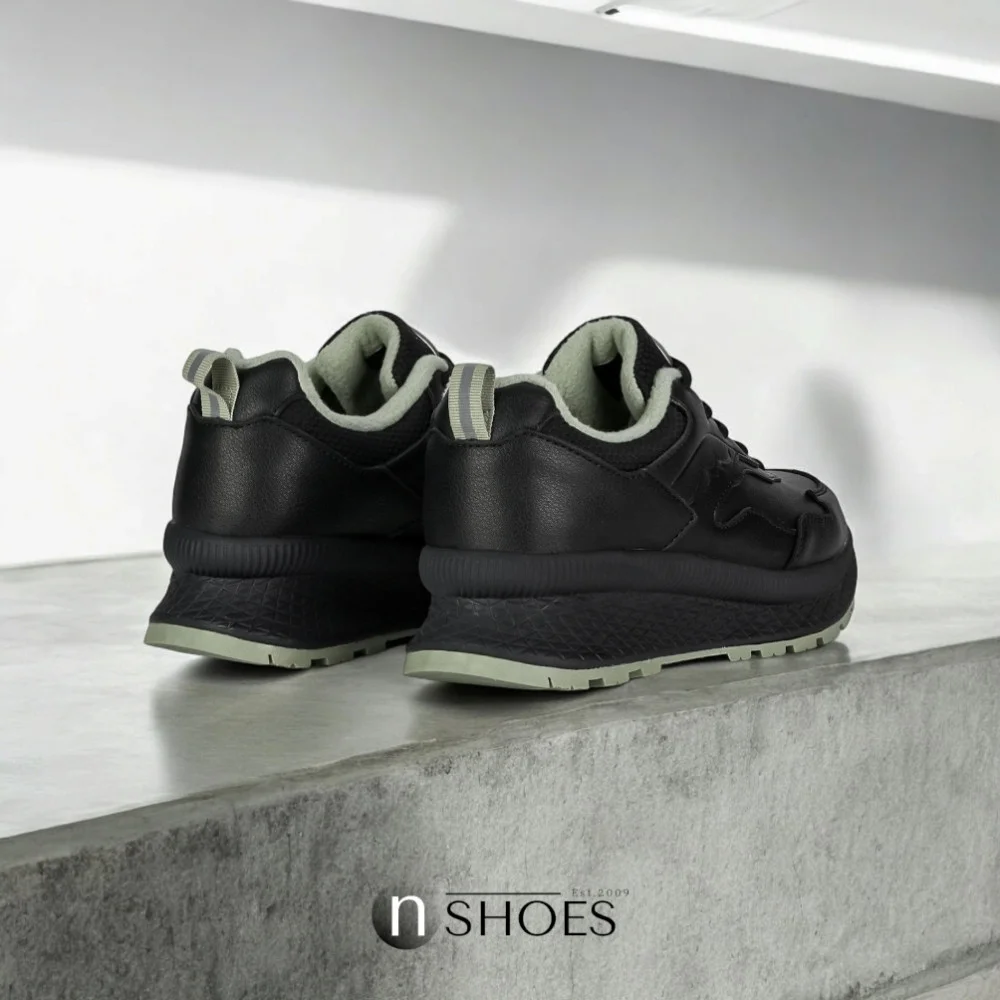 Женские черные кожаные демисезонные кроссовки GRUNBERG 148568-26-03E 5722 с флисовым утеплением