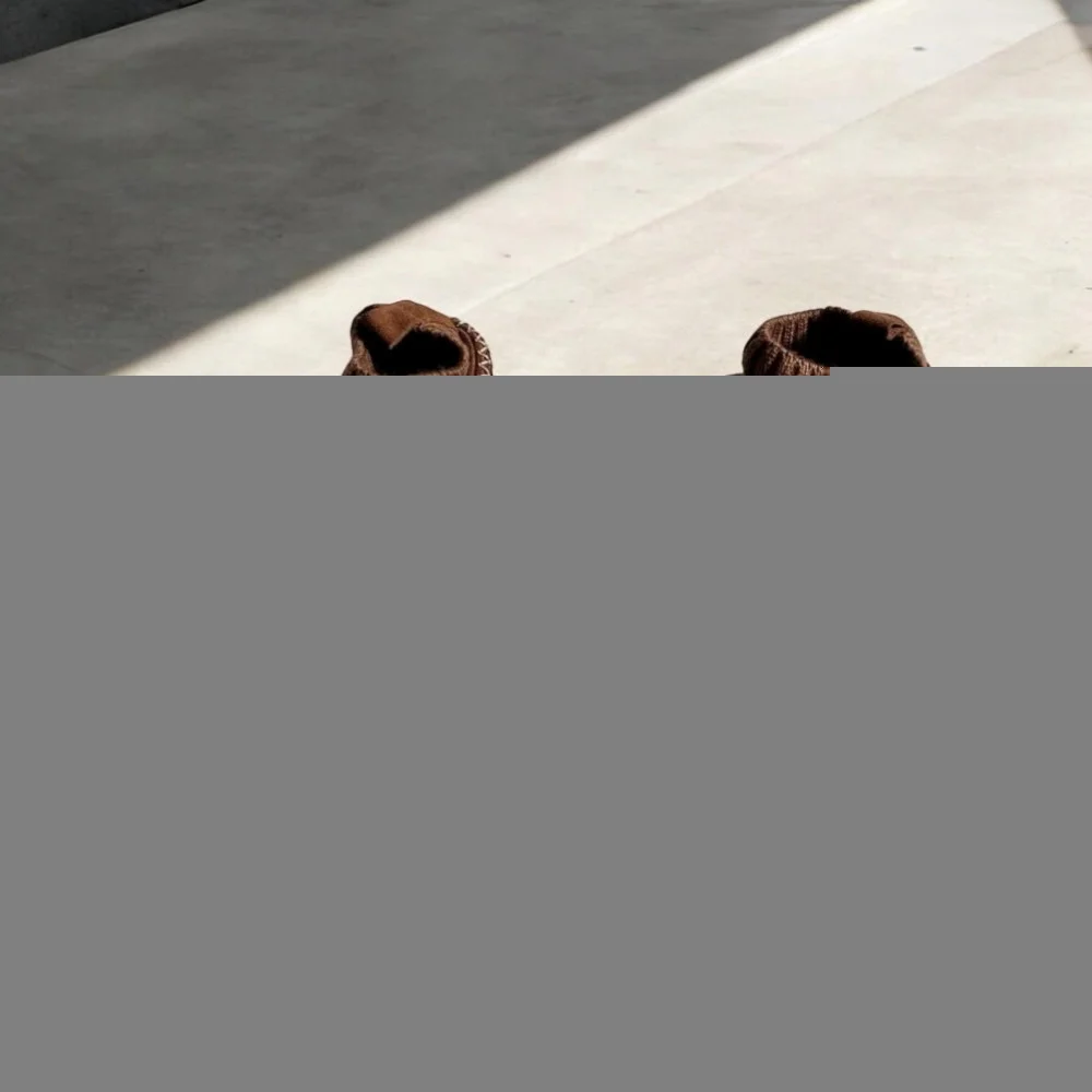 Замшеві жіночі сноубутси з вишиванкою ALLSY Lonza 192424 модель 5738