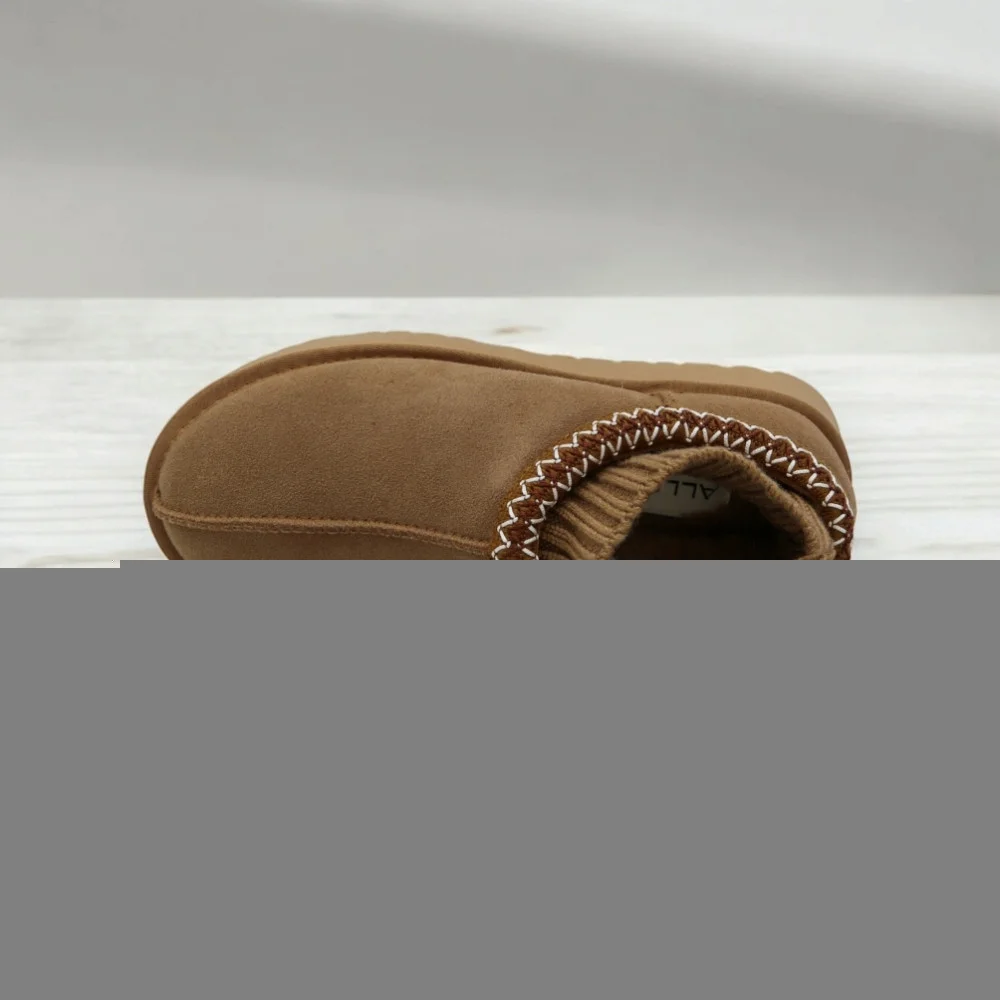 Замшеві жіночі сноубутси з вишиванкою ALLSY Lonza 192424 модель 5738