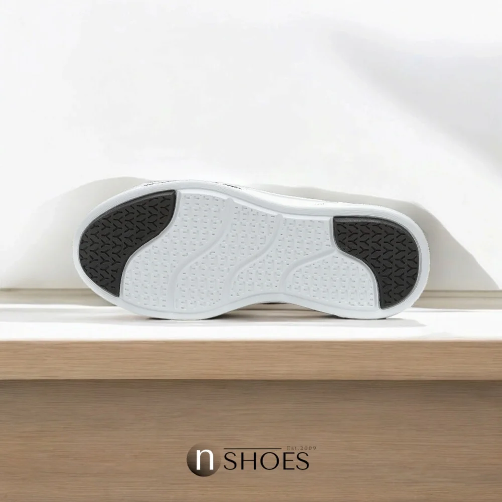 Женские белые кроссовки GRUNBERG 157897 02-01E 5801 из натуральной кожи