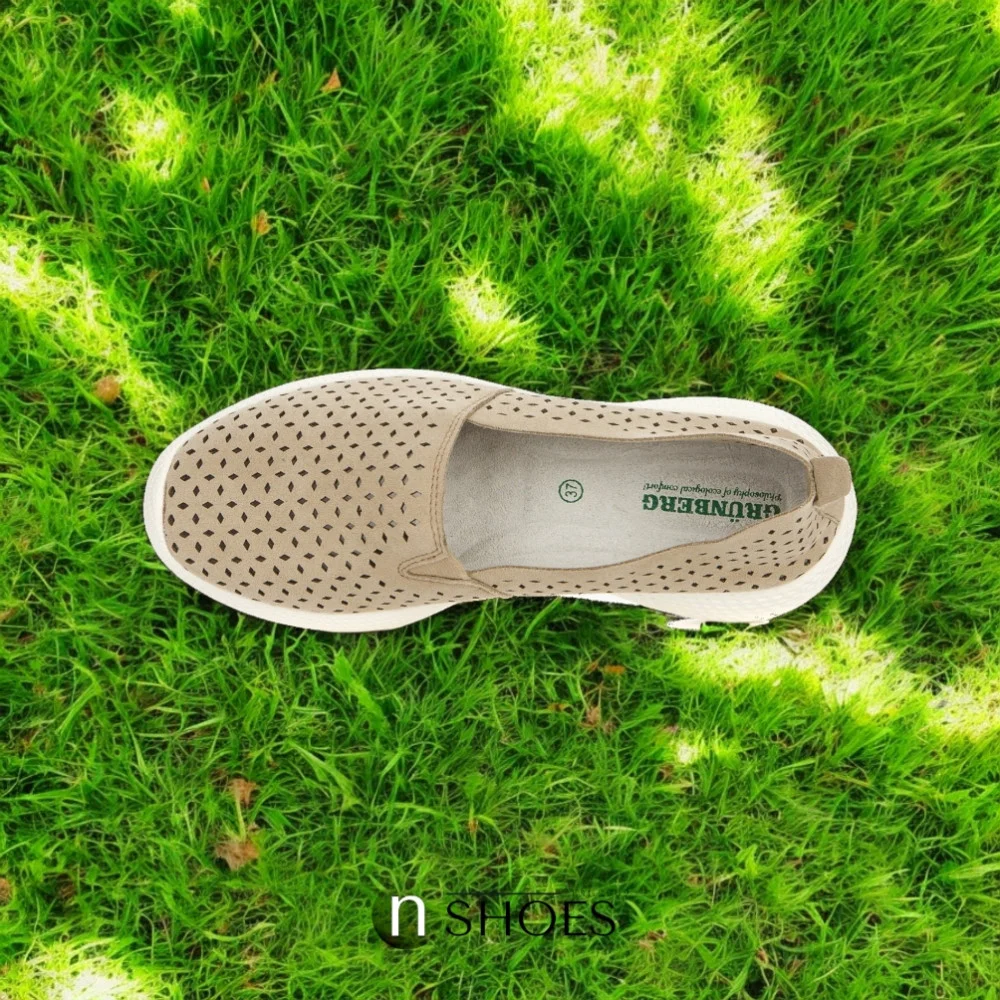 Women's comfortable slip-ons with perforation GRUNBERG 157558 10-03E w model 5811