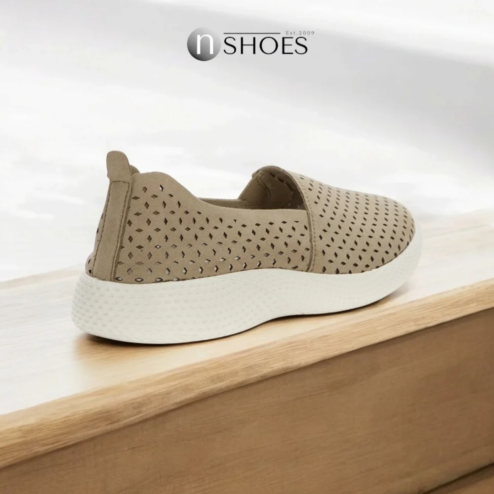 Women's comfortable slip-ons with perforation GRUNBERG 157558 10-03E w model 5811