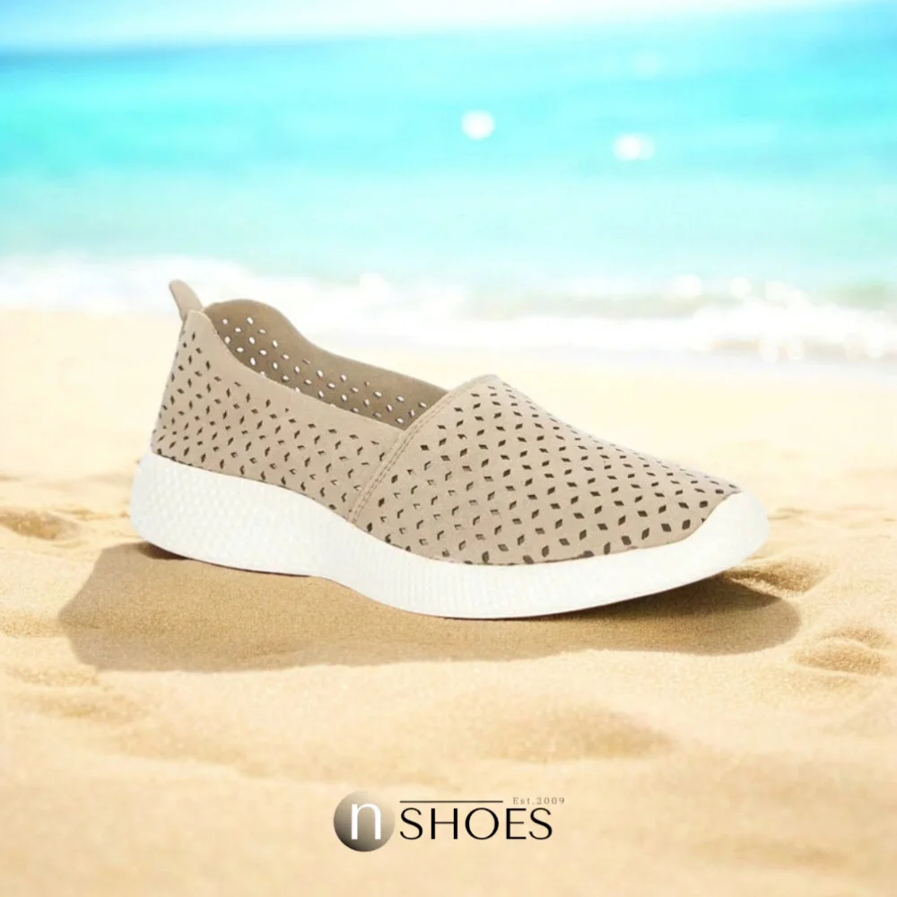 Women's comfortable slip-ons with perforation GRUNBERG 157558 10-03E w model 5811