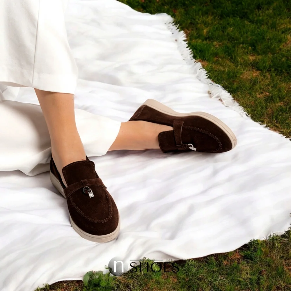 Женские модные коричневые лоферы Loro Piana модель 5842