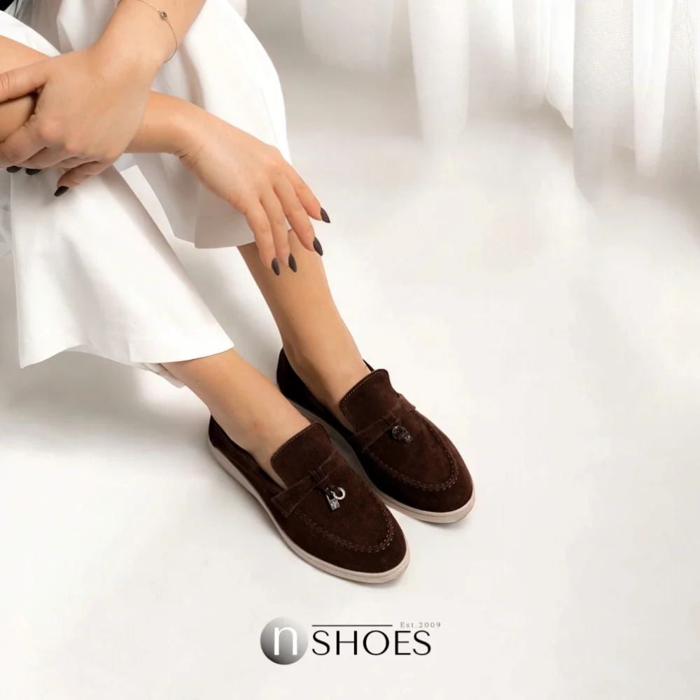 Женские модные коричневые лоферы Loro Piana модель 5842