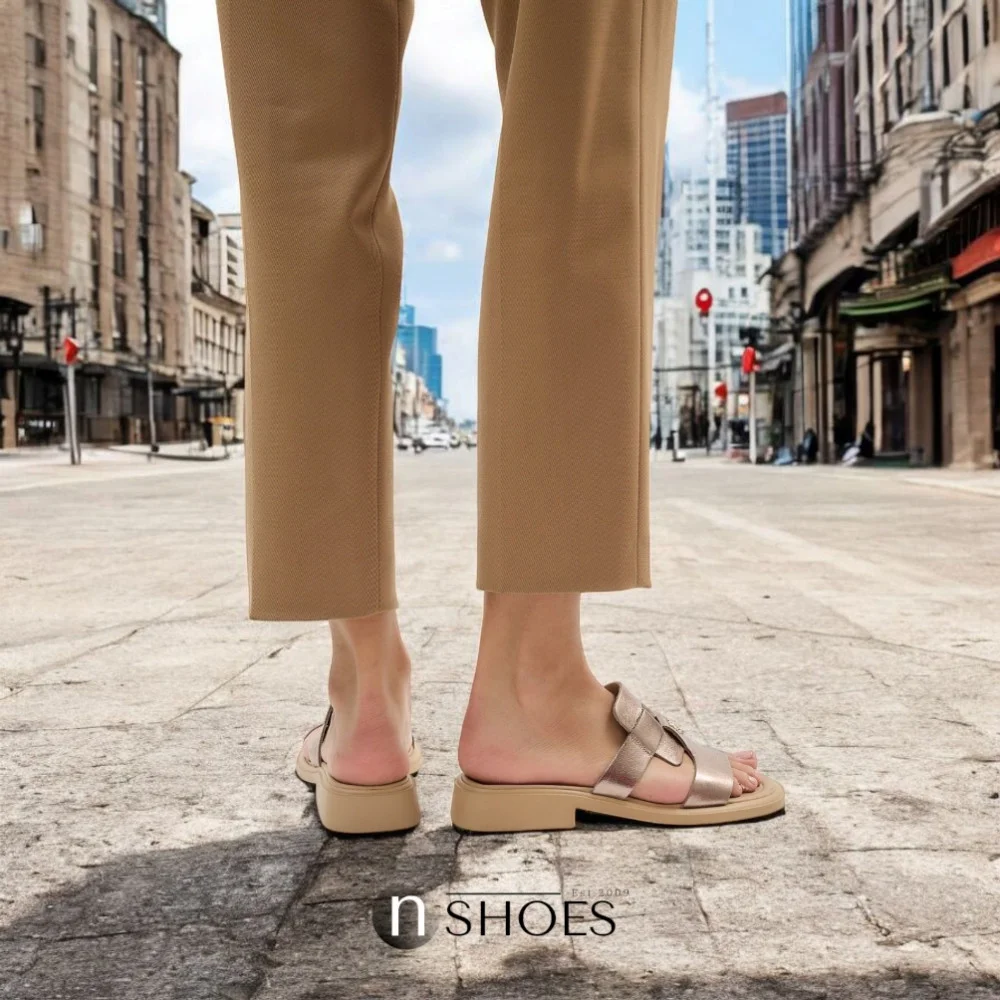 Women's leather slippers Fabio Monelli Layna Bronze model 5846