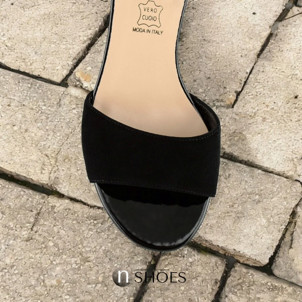 Women's suede sandals with medium heels SALA (Poland) model 5864