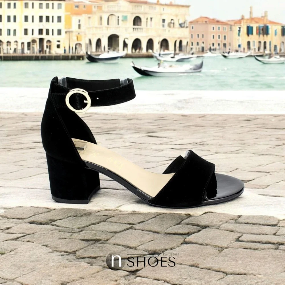 Women's suede sandals with medium heels SALA (Poland) model 5864