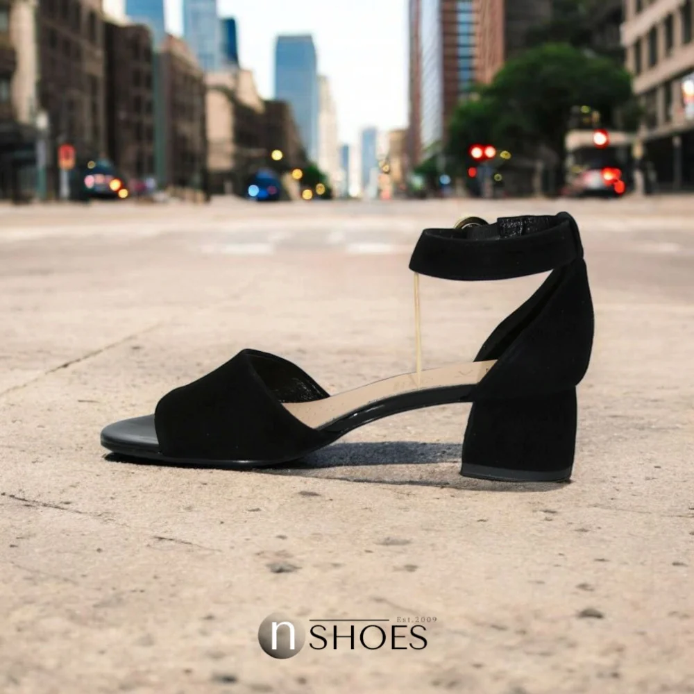 Women's suede sandals with medium heels SALA (Poland) model 5864