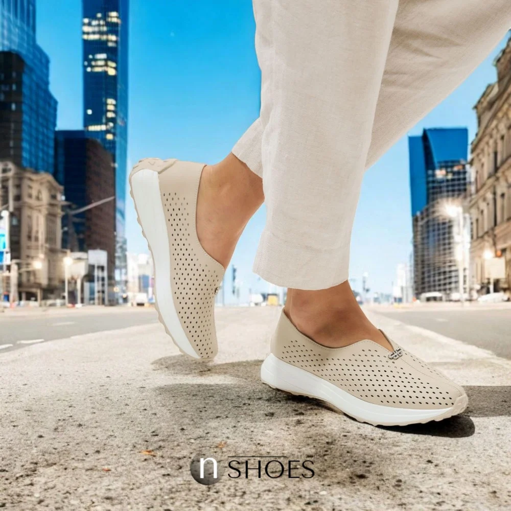 Женские комфортные кожаные мокасины с перфорацией Allsy модель 5871