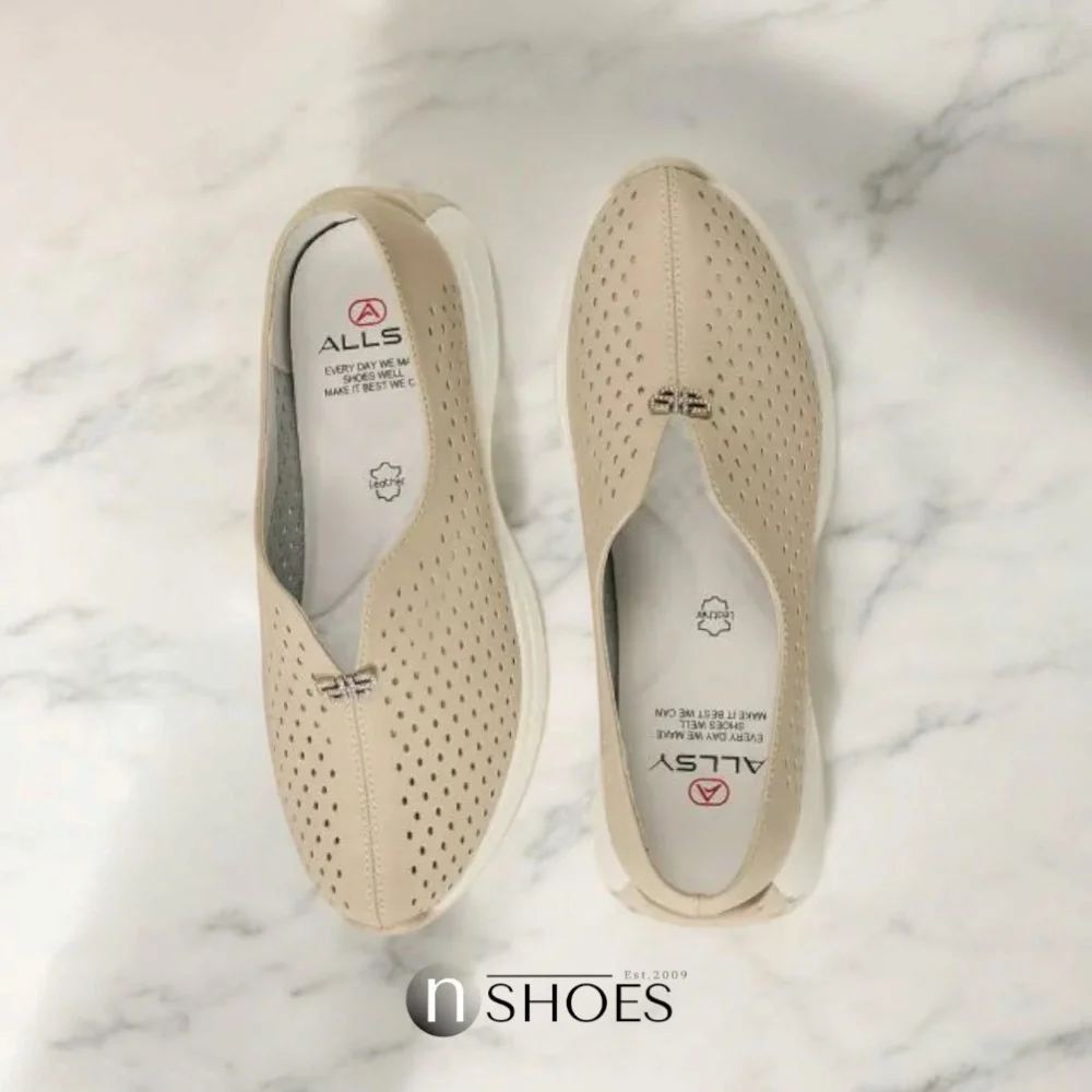 Женские комфортные кожаные мокасины с перфорацией Allsy модель 5871