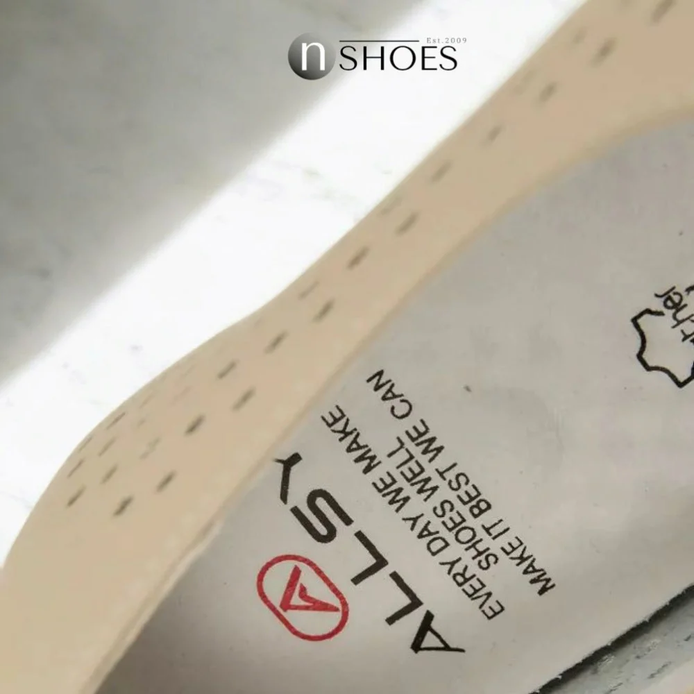 Женские комфортные кожаные мокасины с перфорацией Allsy модель 5871