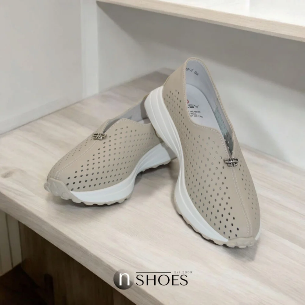 Женские комфортные кожаные мокасины с перфорацией Allsy модель 5871