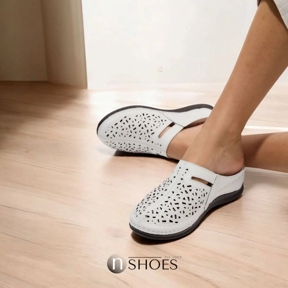 Жіночі шкіряні шльопанці із закритим носком ALLSY 195155 модель 5918