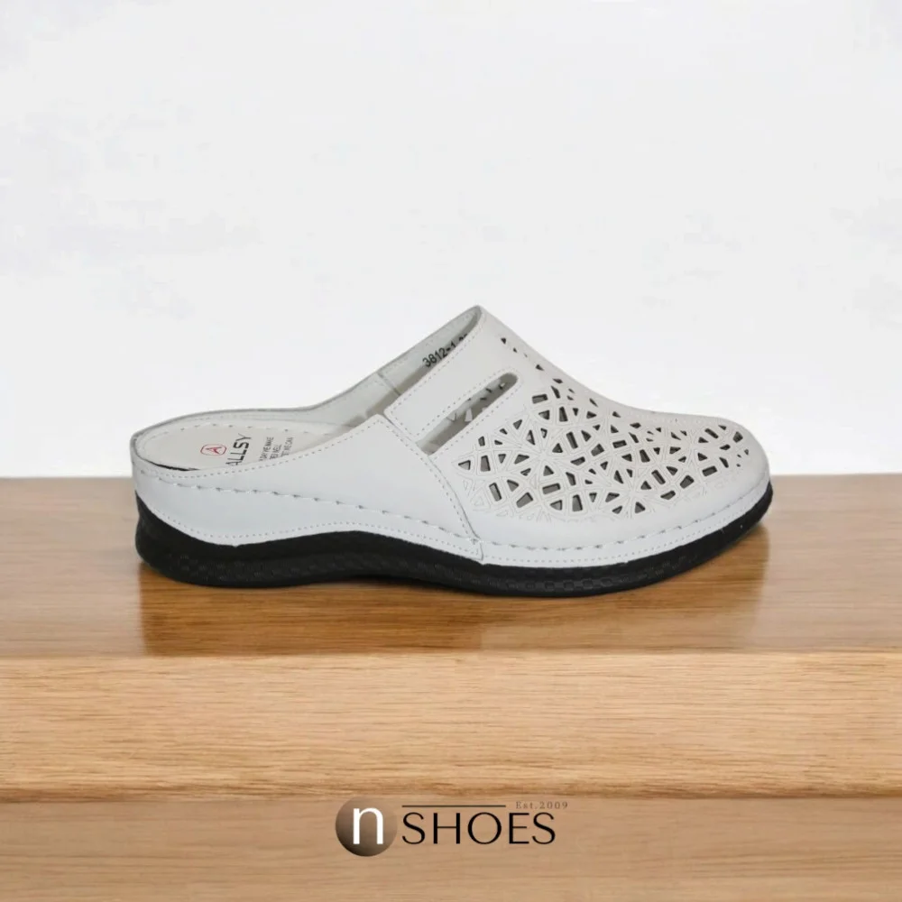 Жіночі шкіряні шльопанці із закритим носком ALLSY 195155 модель 5918