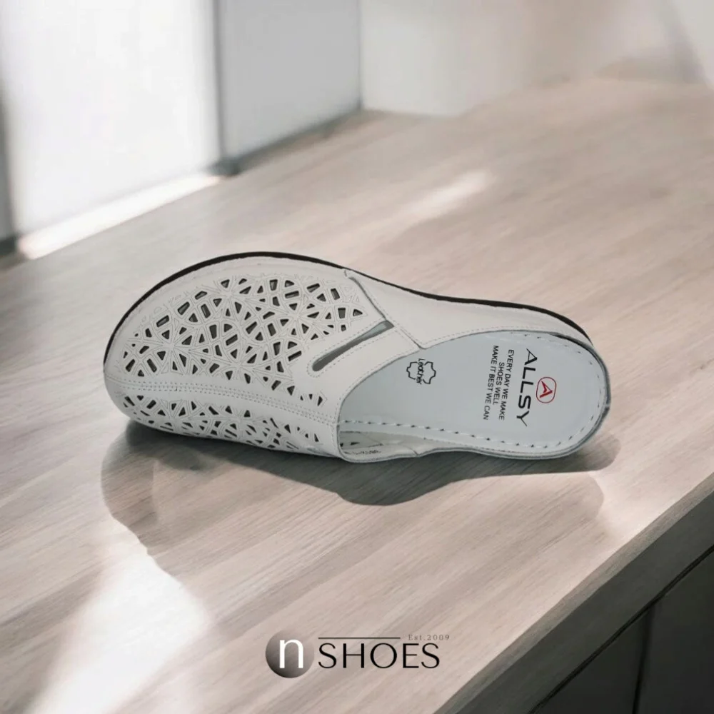 Жіночі шкіряні шльопанці із закритим носком ALLSY 195155 модель 5918