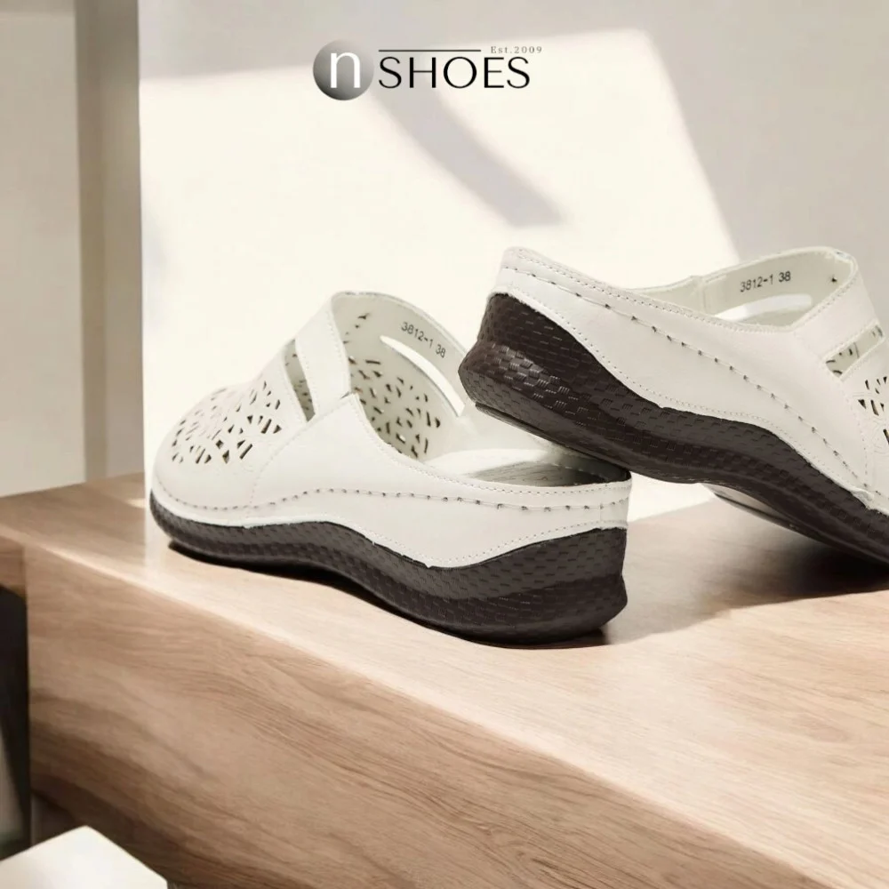 Жіночі шкіряні шльопанці із закритим носком ALLSY 195155 модель 5918