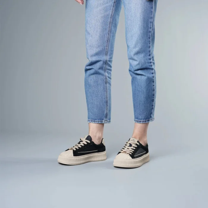 Lonza 212523 Sneakers: Style and Comfort in Every Step