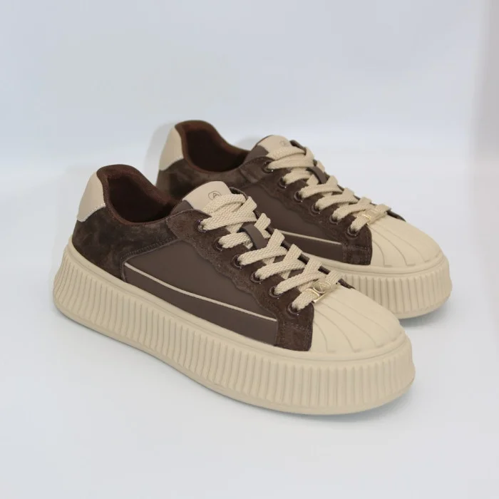 Lonza 212523 Sneakers: Style and Comfort in Every Step